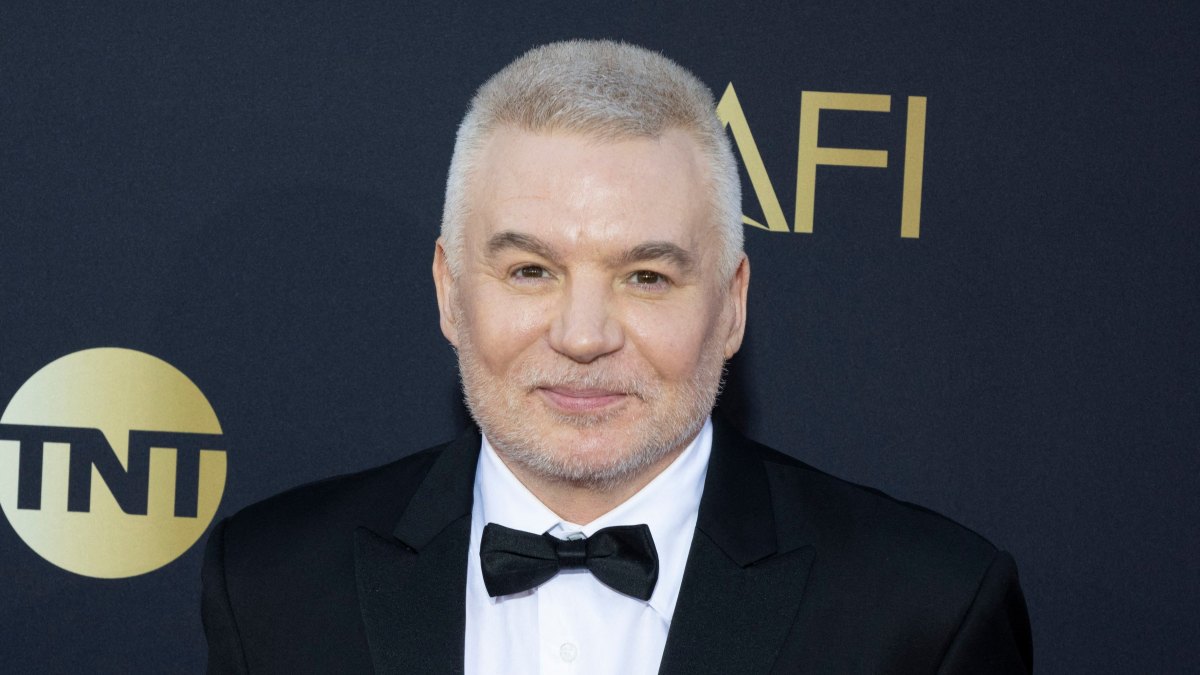 mike-myers-facelift-plastic-surgery-02-1